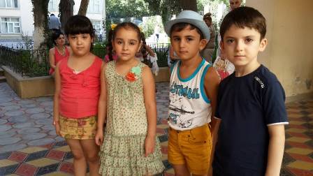 529 nəfər məktəbə getmək istədi, qoymadılar 529 nəfər məktəbə getmək istədi, qoymadılar
